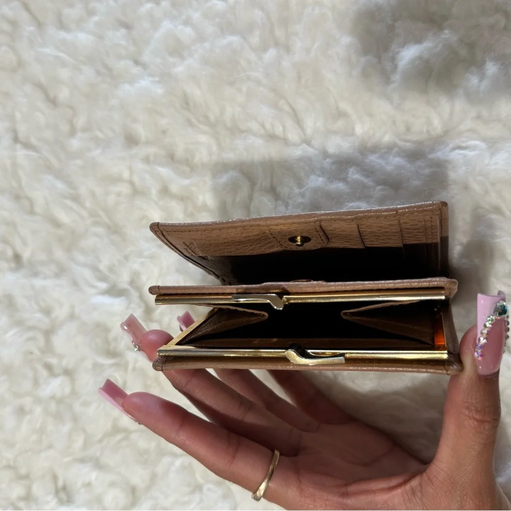 Vintage Christian Dior Wallet 🤎